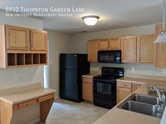 Building Photo - 8932 Thornton Garden Ln