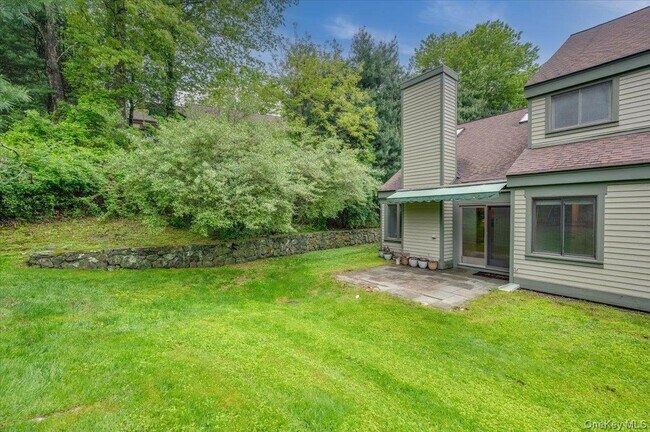 Building Photo - 605 A Heritage Hls