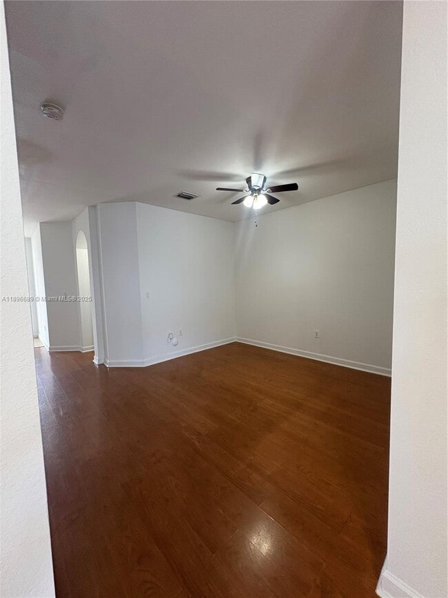 Building Photo - 3383 W 90th St