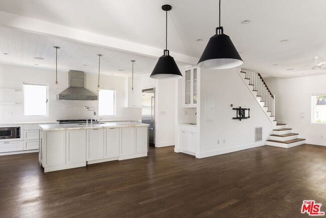 Building Photo - 4525 Melbourne Ave