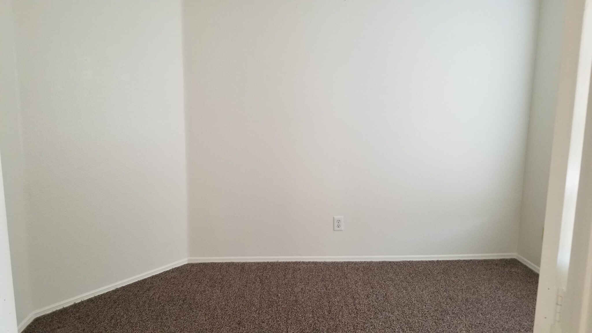 Building Photo - 6904 Luminary Dr