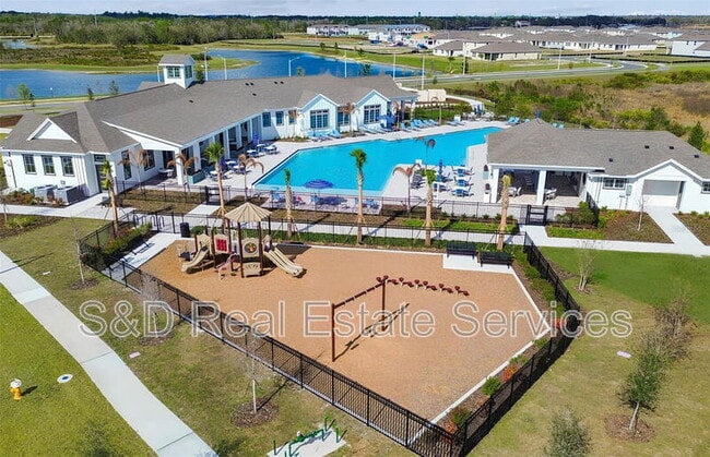 Building Photo - 5507 Freesia Dr