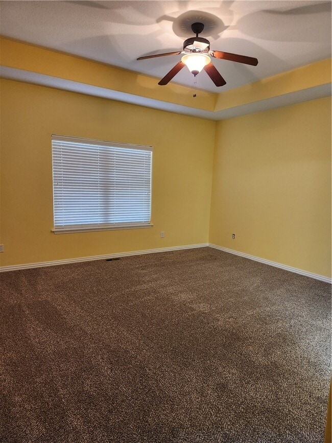 Building Photo - 4 Upwell Ln