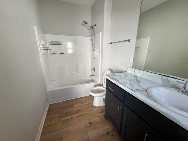 Building Photo - *** MOVE IN SPECIAL *** 3 BED 2 BATH