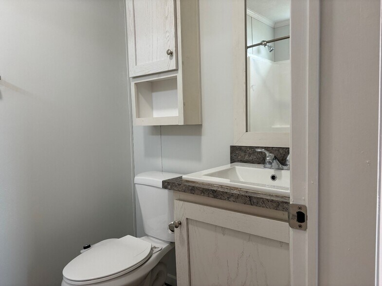 Building Photo - 1961 Winter Park Dr