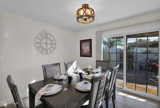 Building Photo - 4883 N Granite Reef Rd