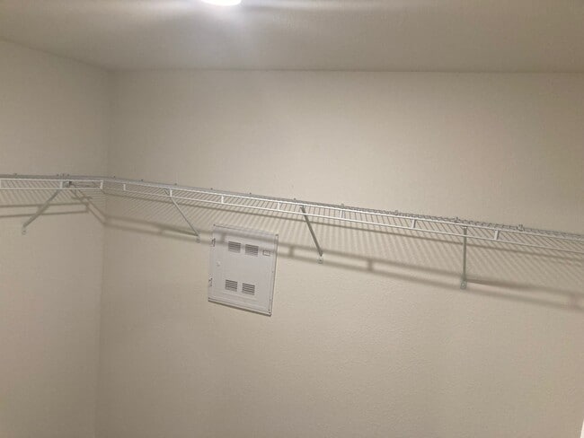 Building Photo - 3007 Boran Dr