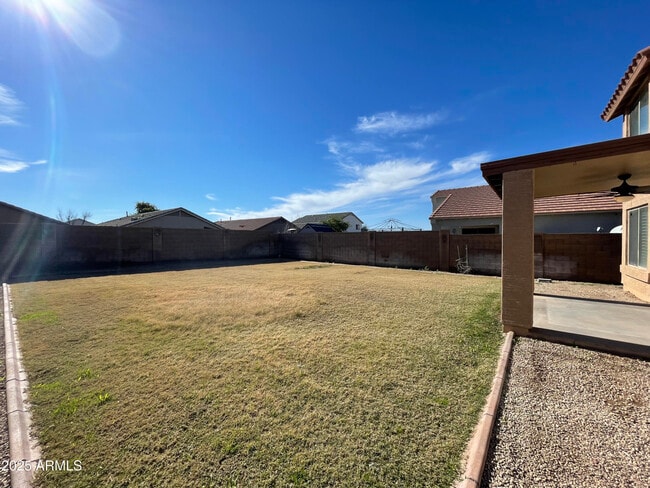 Building Photo - 1605 E Melanie St