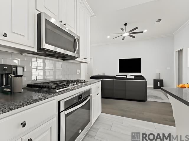 Building Photo - 10365 Fountain Ln