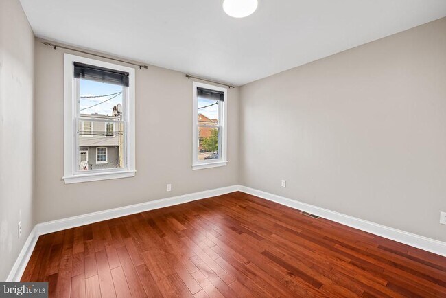 Building Photo - 645 S Lehigh St