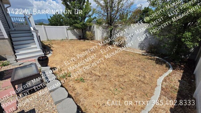 Building Photo - 4422 Barrington Dr