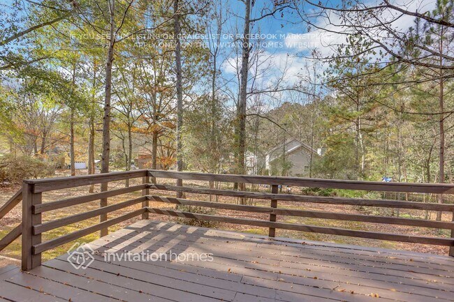 Building Photo - 3000 Springview Pl