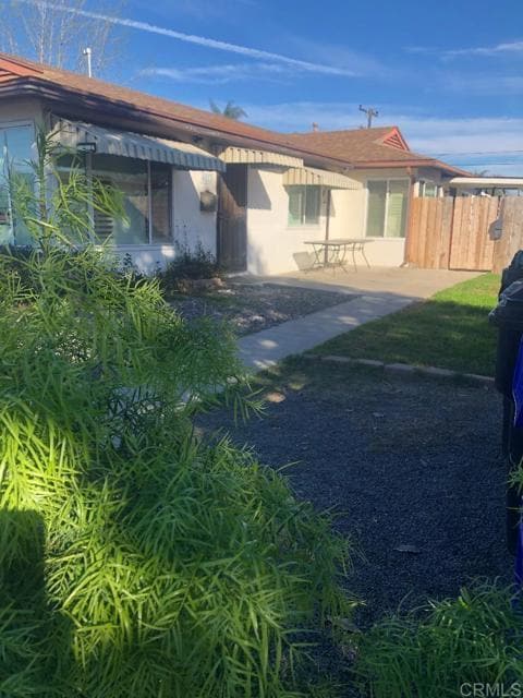 Building Photo - 4557 Clairemont Dr