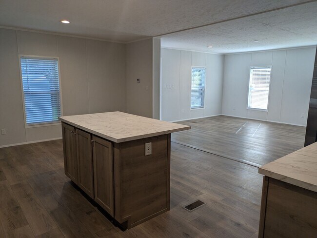 Building Photo - 1118 Old Tar Landing Rd