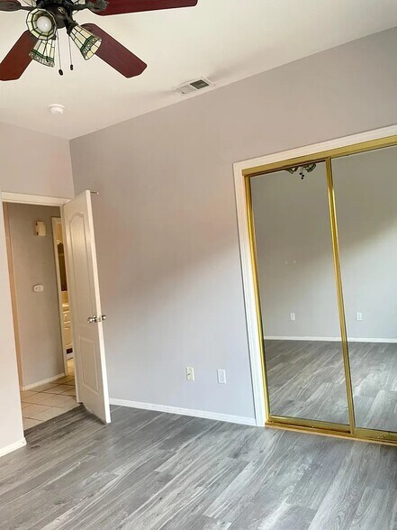 Building Photo - 12216 Kingfisher Ave