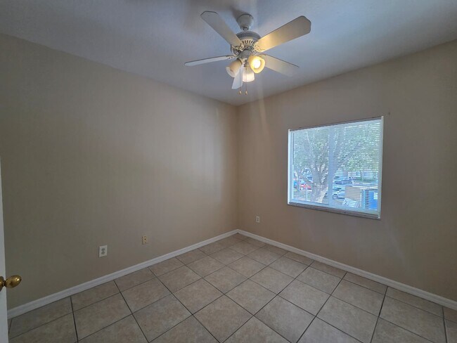 Building Photo - 489 Las Cortes Ln