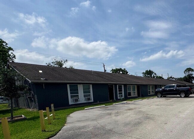Building Photo - 3802 Dabney St