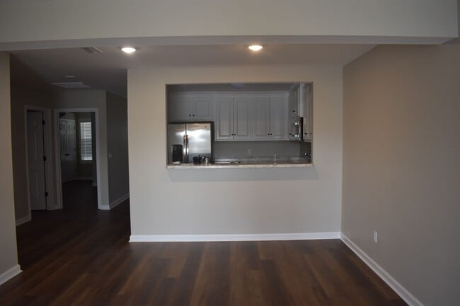 Building Photo - Woodland Park Townhomes, Enterprise,AL