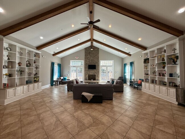 Building Photo - Mint Hill