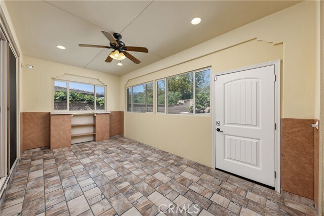 Building Photo - 523 Desert Willow Rd