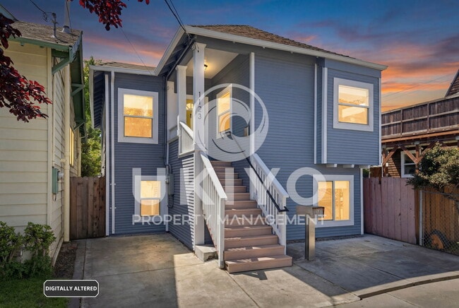 Building Photo - 1123 30th St