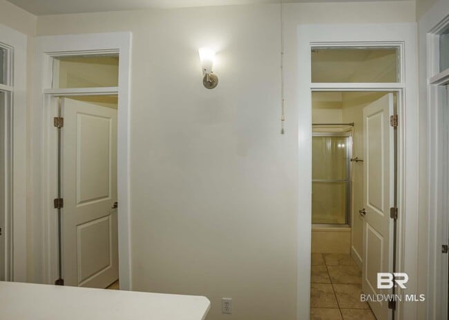 Building Photo - 109 Cody Ln