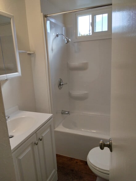 Bath - 3300 Portola Dr