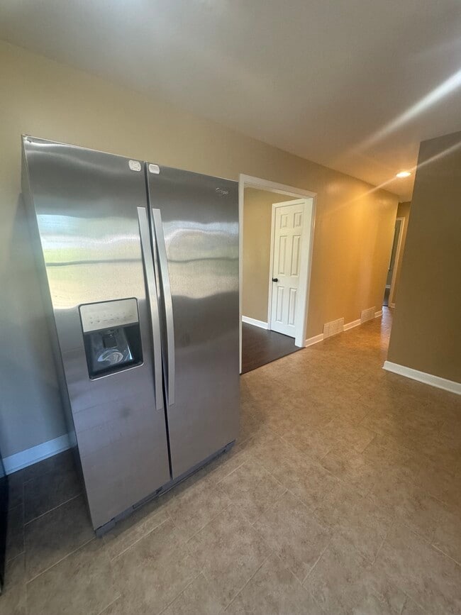 Building Photo - 603 Jefferson St