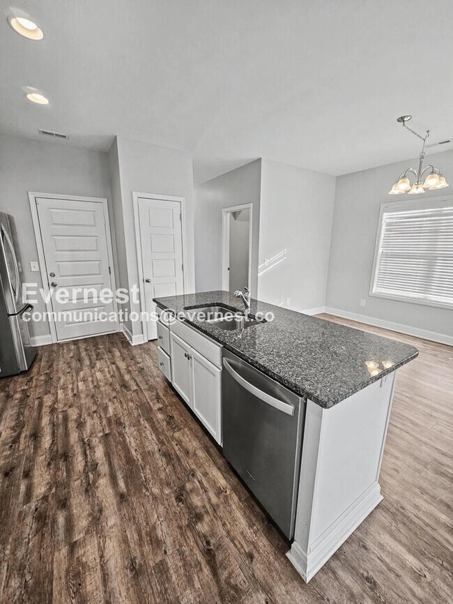 Building Photo - 3549 Brick Church Pike