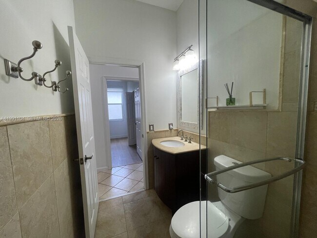 Building Photo - 1137 Croton Ct