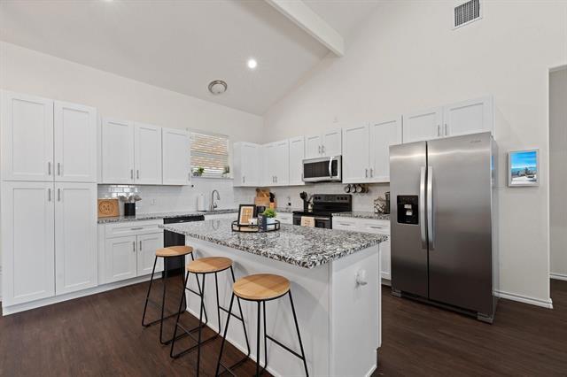 Building Photo - 2612 Dove Trail