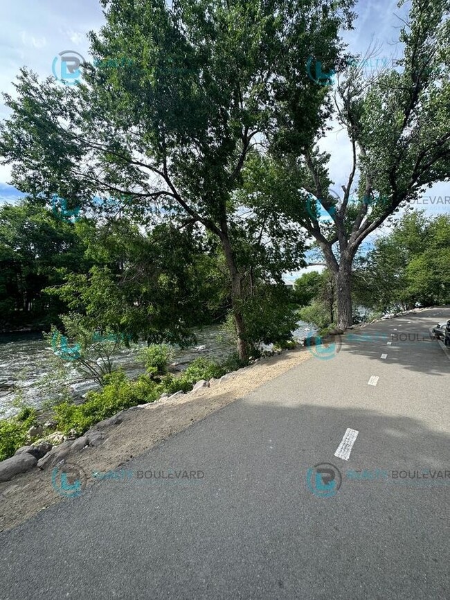 Building Photo - 1 Bedroom 1 Bath + Office next to Idlewild Park & the Truckee River