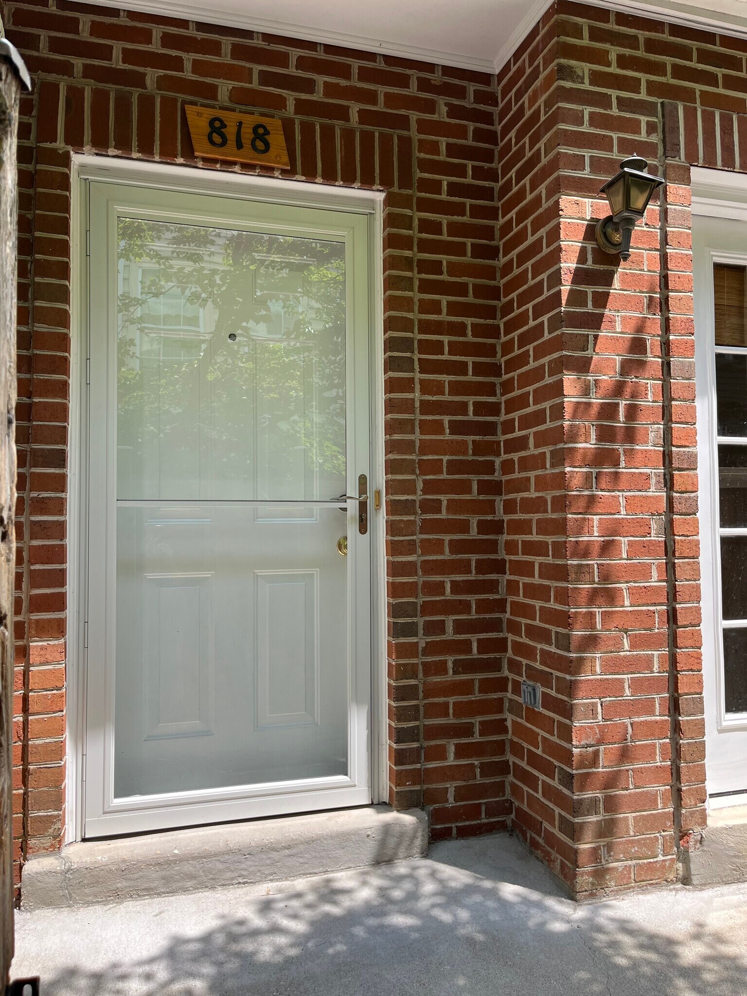 storm door/best insulation - 818 N Fayette St