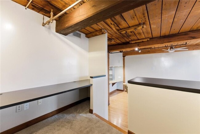 Building Photo - 555 S Water St