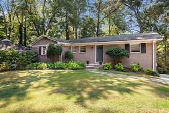 Building Photo - Druid Hills Hidden Gem! 4Bed-3 Bath, Hardwood Floors, Available NOW!
