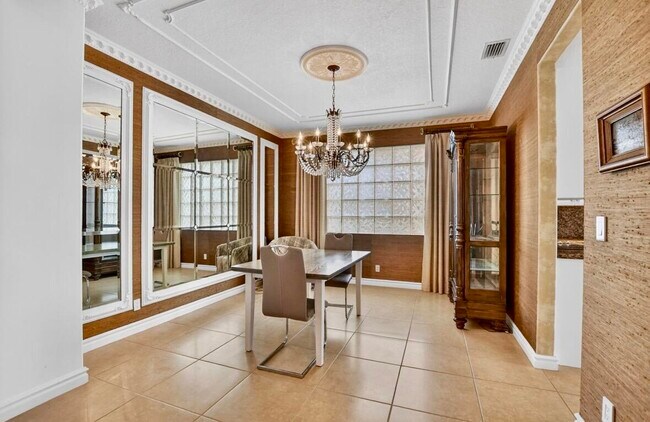 Building Photo - 7879 Monarch Ct