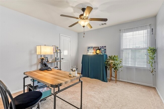 Building Photo - 7233 Crestone Rd