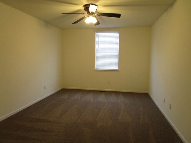 Building Photo - 3538-3540 Prescott Dr.