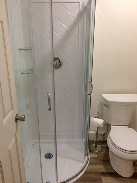 Building Photo - 40 Chester St