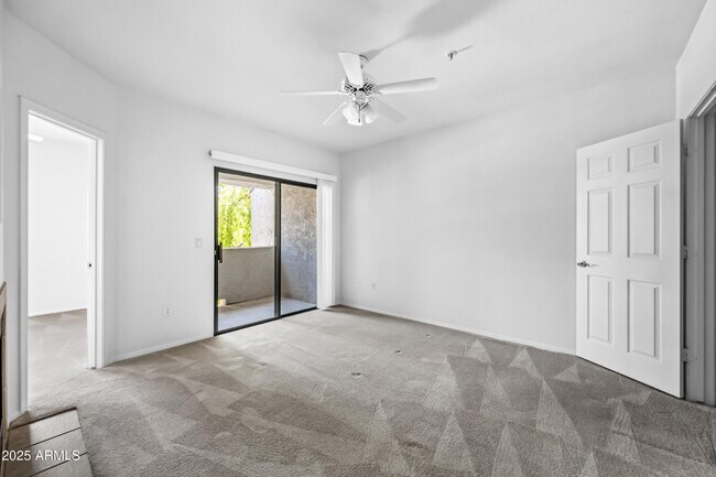 Building Photo - 15095 N Thompson Peak Pkwy