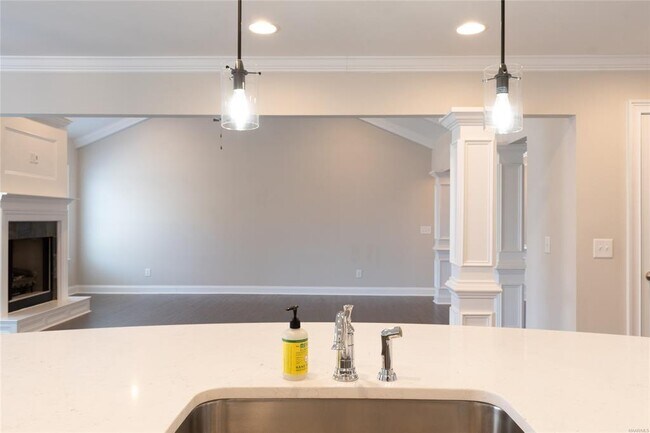 Building Photo - 923 Wheat Ridge Dr