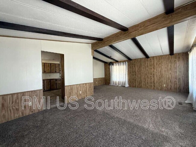 Building Photo - 622 Riverfront Dr