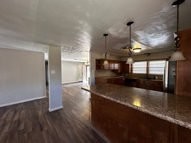 Building Photo - Three bedroom in central Lubbock