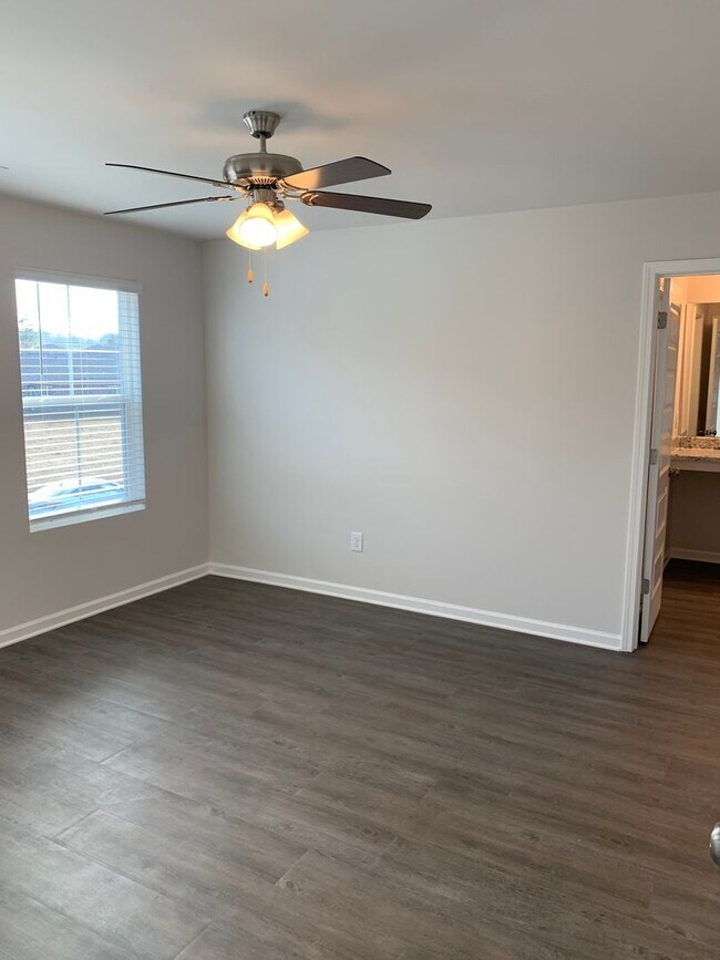 Building Photo - 2143 Kilpatrick LN