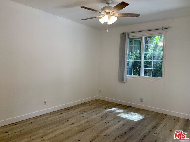 Building Photo - 8505 Gulana Ave