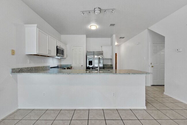Building Photo - 26803 Sparrow Ridge