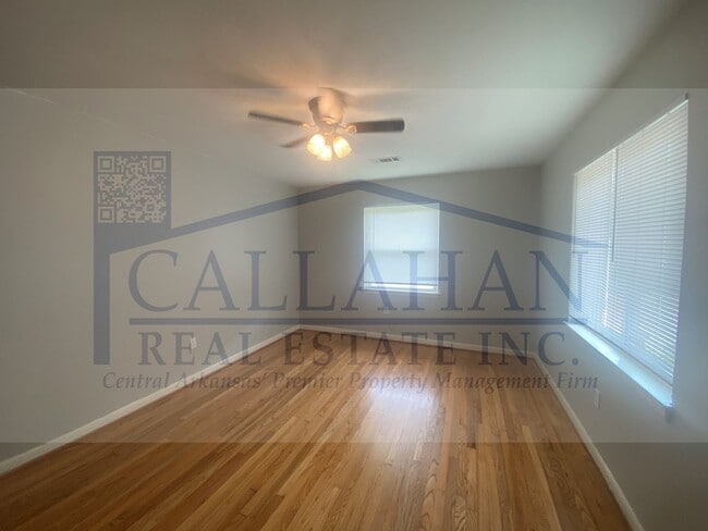 Building Photo - Park Hill 2 Bedroom