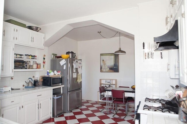 Building Photo - 1513 Murray Dr