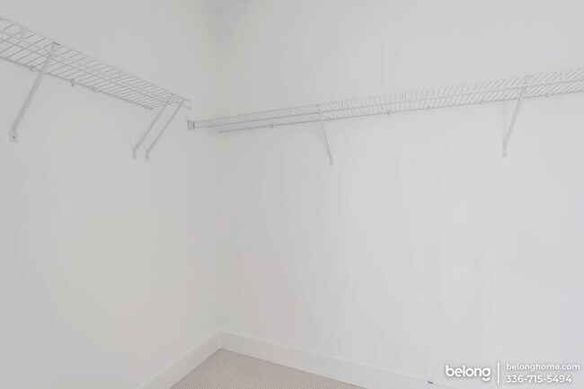 Building Photo - 2120 Opulent Oaks Ln
