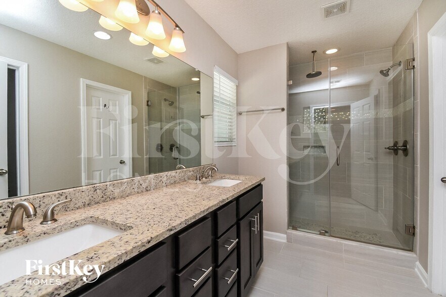 Building Photo - 9729 Kline Rd